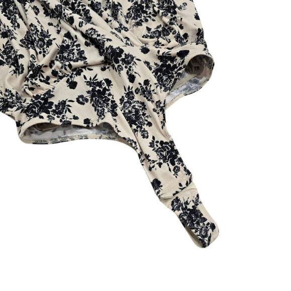 Free People Turnt Bodysuit Cream And Black Floral Womens XS Stretch Crossover Vi - Picture 3 of 7